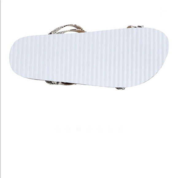 DV by DOLCE VITA BOUDICCA BUCKLED STRAP SANDAL - Picture 3 of 11